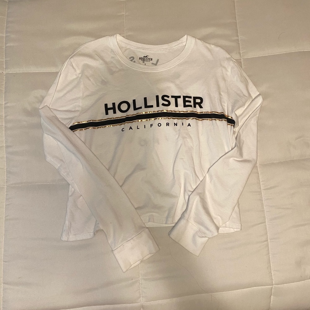 hollister cropped long sleeve
